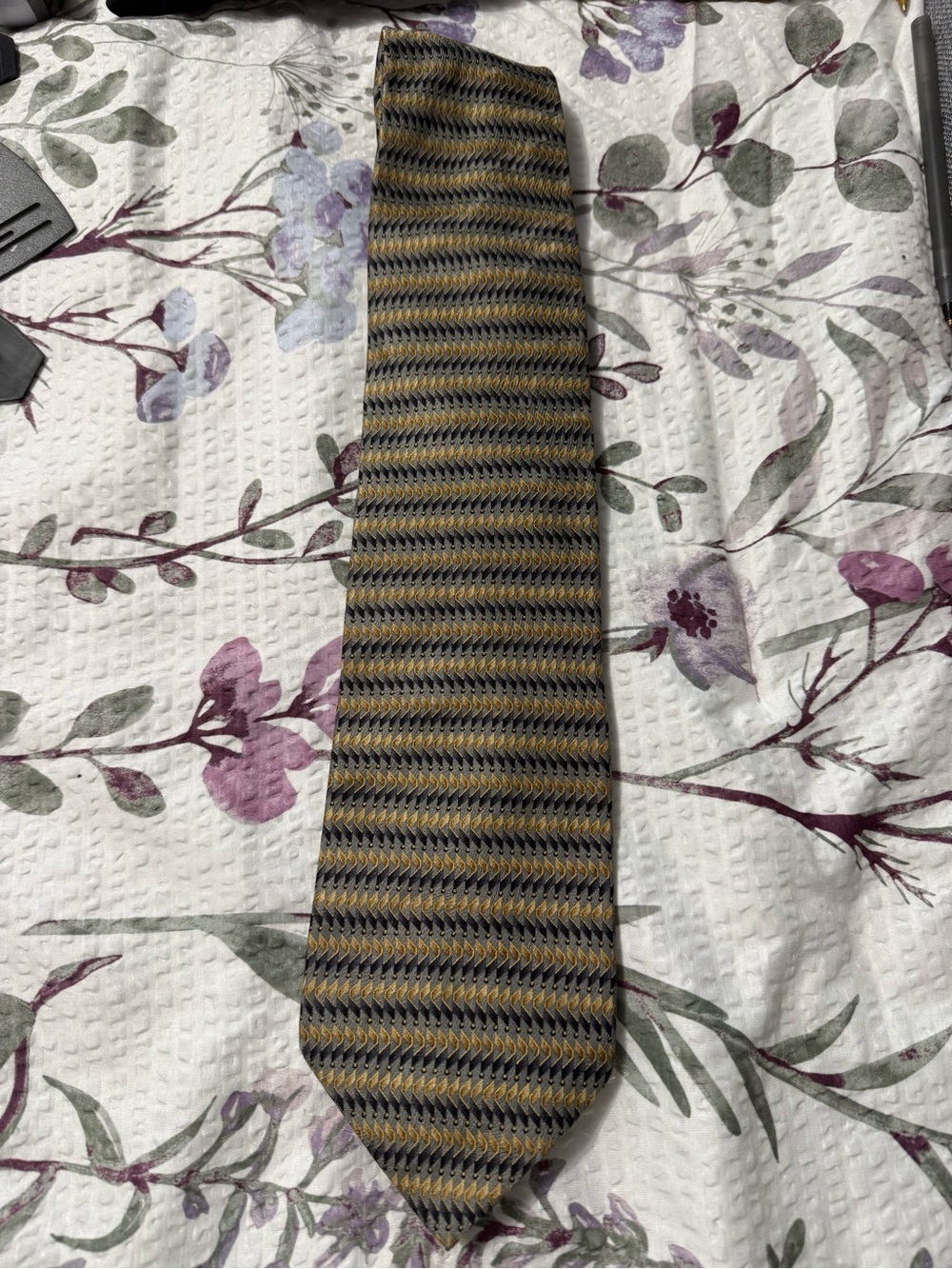 Source Unknown Chevron-Style Tie in Gold and Black